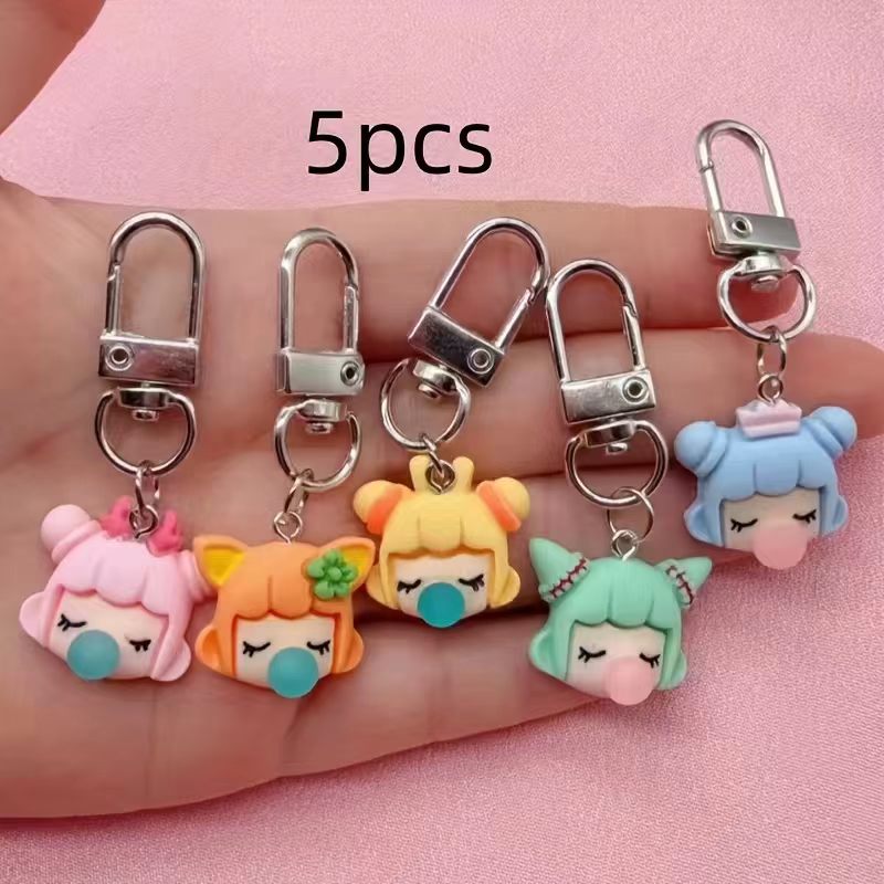 5pcs resin girl keychain, suit - Packaging review and price